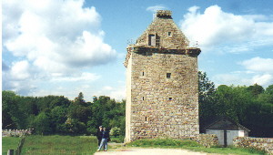 Gilnockie Tower