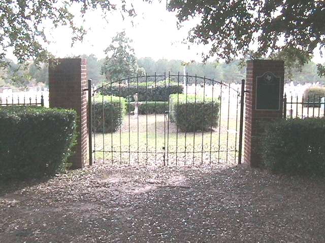 Tatum Cemetery entrance, Rusk County, Texas
